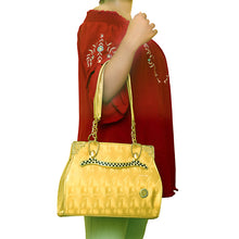 Load image into Gallery viewer, Single Zip Frame Shine Ladies HandBag - myStore20202019