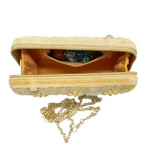 Woman's Clutch Belbet Material With Ten Pearl Flower In Front - myStore20202019